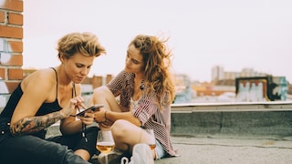 Auf dem Festival spontan ein Tattoo stechen lassen? Lieber nicht, wenn Sie davor Alkohol getrunken haben.