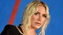 Sängerin Kesha spricht erstmal über die Kämpfe, die sie hinter den Kulissen austragen musste!