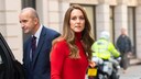 Kate trägt hier Christopher Kane