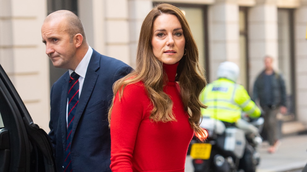 Kate trägt hier Christopher Kane