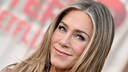 Jennifer Aniston färbte sich jahrelang ihre Haare – ob damit nun Schluss ist?