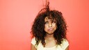 Ein „Bad Hair Day“ muss Ihnen nicht direkt den Tag verderben. STYLEBOOK verrät die besten Stylingtipps