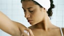 Deodorant oder Antitranspirant – was ist eigentlich der Unterschied und was sollte ich nutzen?