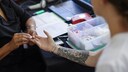 Mit einem neuen Tattoo zur Blutspende? Nicht so schnell! STYLEBOOK verrät, wie lange Sie warten müssen