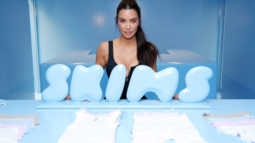 Kim Kardashian's Shapewear-Marke „SKIMS“ soll eine Frau vor dem Verbluten bewahrt haben