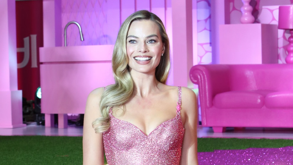 Mehr Barbie geht nicht: Margot Robbie strahlt und glitzert bei der Barbie-Premiere in Seoul!