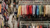 Wird Fast Fashion zukünftig verboten?