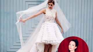 Frau im Vokuhila-Brautkleid mit Schleier, Rüschen und Glitzer und Carmens Gesicht im Rund