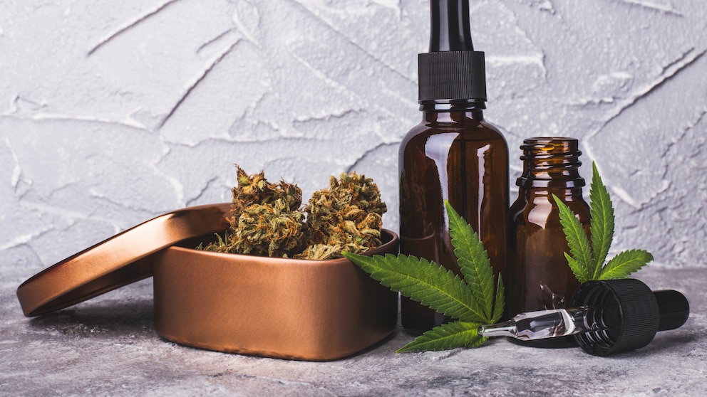 CBD oder Hanföl wird in der Kosmetik immer öfter verwendet – doch wie gut ist es wirklich für die Haut?