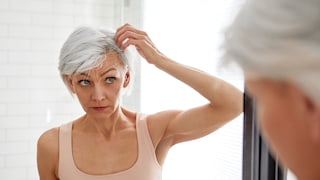 Auch als Frau kann man mit Geheimratsecken kämpfen – STYLEBOOK weiß, wieso