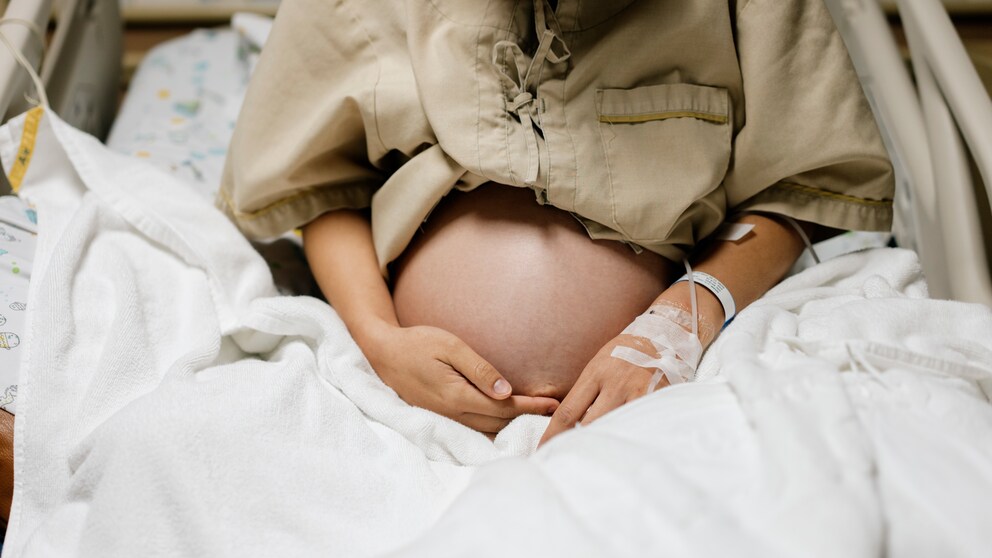 In seltenen Fällen muss während einer Schwangerschaft eine Fetalchirurgie durchgeführt werden