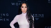 Kim Kardashian mit kurzen Haaren