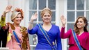 Prinzessin Amalia im Kleid