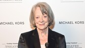 Maggie Smith modelt für Loewe