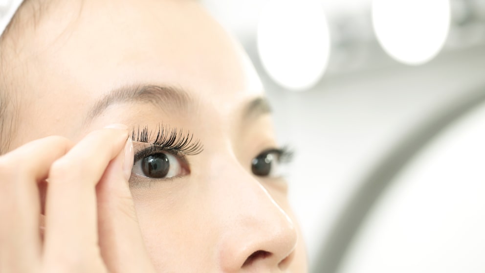 Fake-Lashes dramatisieren jedes Augen-Make-up: Doch weshalb wurden sie eigentlich erfunden?