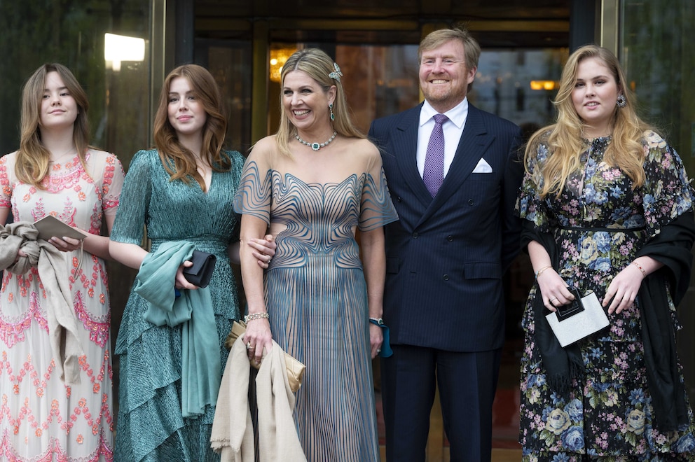 Die niederländische Königsfamilie 2021 vor dem Royal Theatre Carré