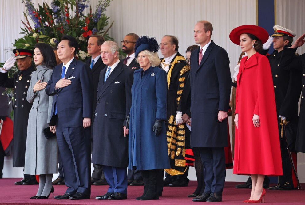 First Lady und der Präsident von Südkorea sowie die britische Königsfamilie beim Empfang