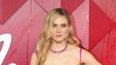 GNTM-Gewinnerin Kim Hnizdo schockt mit Nackt-Kleid