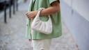 Die Mini-Bag von JW Pei ist in zahlreichen Farben erhältlich