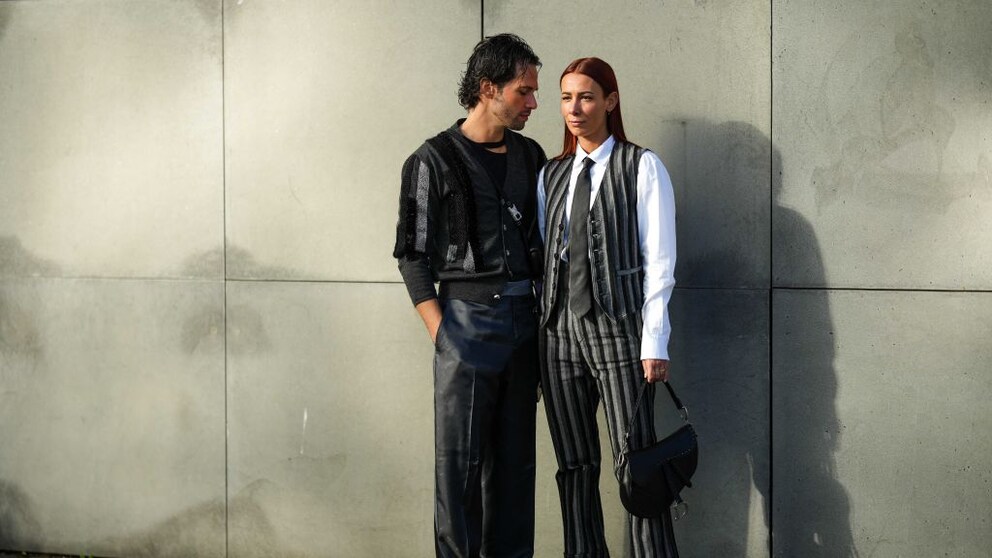 Das Praktische beim Unisex-Look: Man kann seine Basics einfach mit dem Partner tauschen