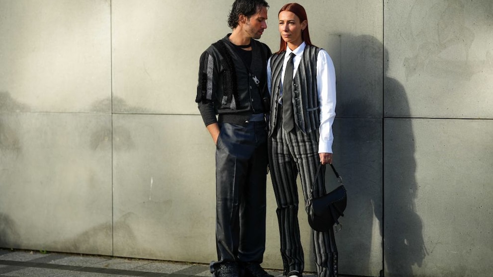 Das Praktische beim Unisex-Look: Man kann seine Basics einfach mit dem Partner tauschen