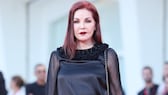 Priscilla Presley bei der Premiere in Venedig zu der Verfilmung ihres Lebens „Priscilla“