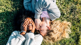 Frauen lästern mehr als Männer! Vorurteil – oder die Wahrheit?