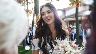 Ein Geschenketisch zur Hochzeit erfreut sicher jedes Paar. Damit Sie auch das richtige Geschenk mitbringen, hier einige Tipps.