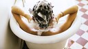 Für den Schaum sind beim Shampoo häufig Sulfate verantwortlich