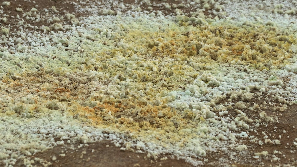 Schwefel ist für seine gelbliche Farbe bekannt – doch wussten Sie auch, dass Sulfur gut für die Haut ist?