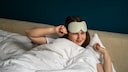 Geschwollene Augen und ein aufgedunsenes Gesicht am Morgen? STYLEBOOK kennt die Gründe!