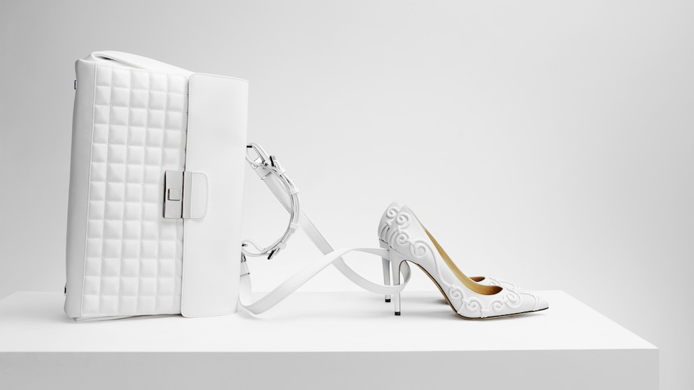 Handtasche und High Heels