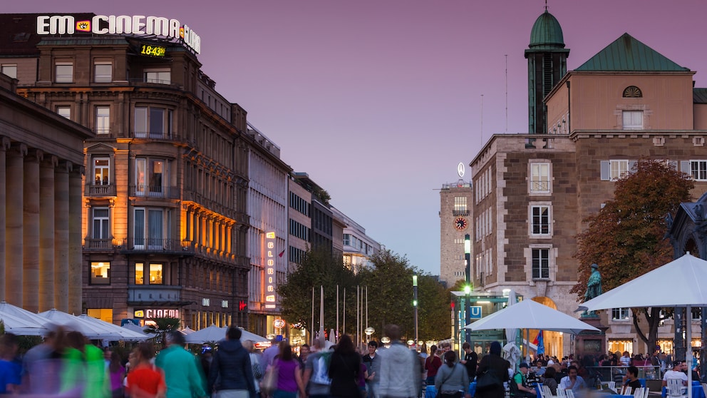 Beim verkaufsoffenen Sonntag in Stuttgart sollten Sie unbedingt der Königstraße einen Besuch abstatten