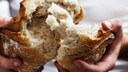 Durch diese Zutat bleibt das Brot länger frisch