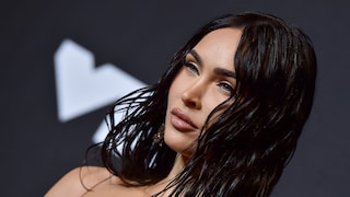 Megan Fox kehrt wieder zu ihrer Naturhaarfarbe zurück und trägt neue, angesagte Bob-Frisur