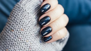 HEMA findet sich häufig in Nagellack – was es dabei zu beachten gilt, lesen Sie im Artikel