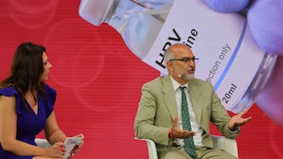 Prof. Dr. med. Dr. h.c. Jalid Sehouli, Direktor der Klinik für Gynäkologie mit Zentrum für onkologische Chirurgie und Klinik für Gynäkologie, warnt auf dem BILD Kindergesundheitsgipfel vor der Auswirkungen der fehlenden HPV-Aufklärung