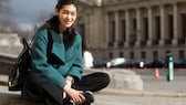 Model Chiharu Okunugi in den Newcomer-Sneaker des Jahres 2024: Saucony