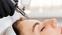 Sauerstoff-Facials gewinnen immer mehr an Popularität! Wir haben uns die Gesichtsbehandlung einmal genauer angesehen.