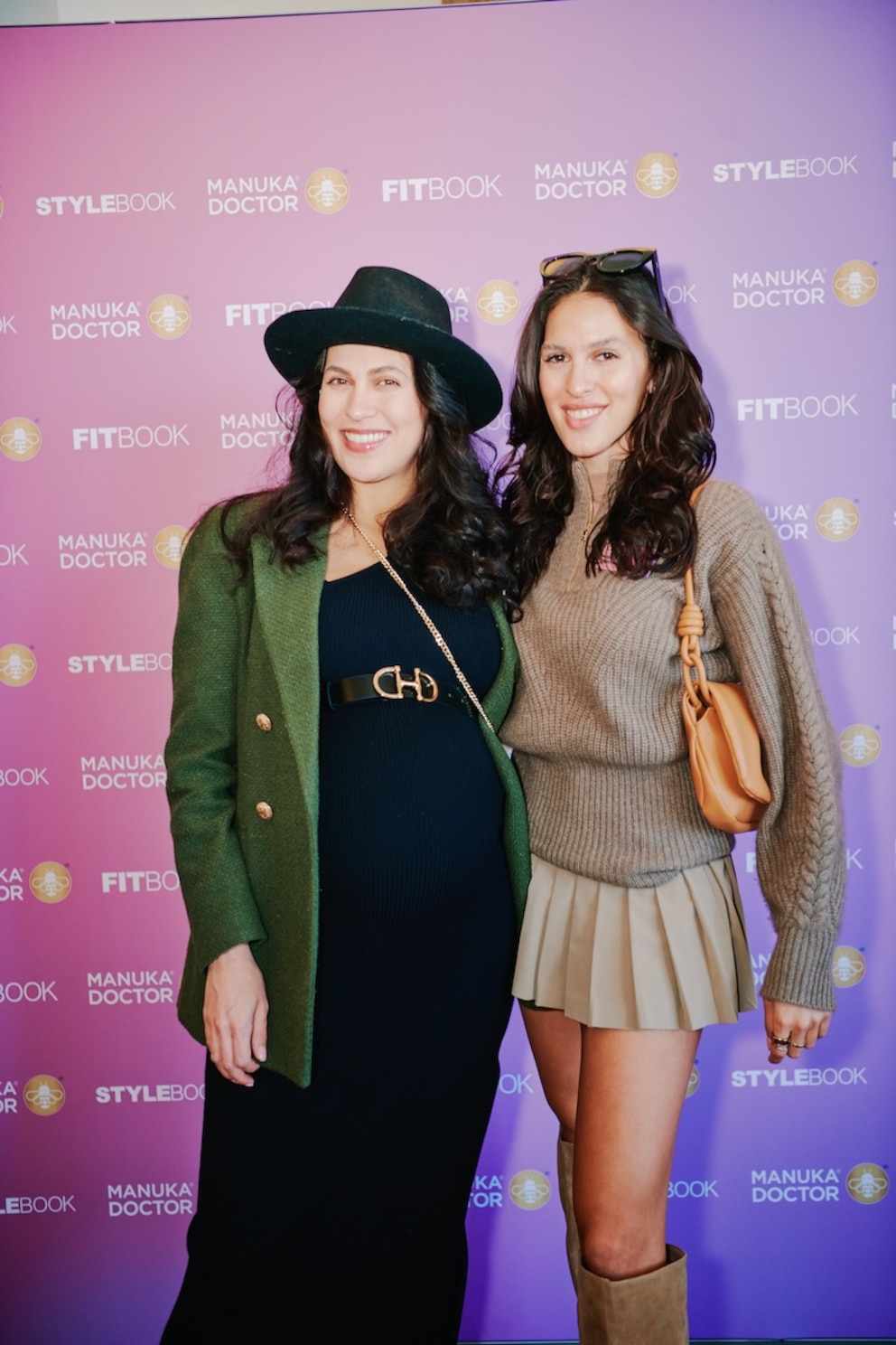 Content Creator Chantal &amp; Vanessa Landgraf