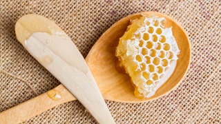 Bienenwachs auf Leinen