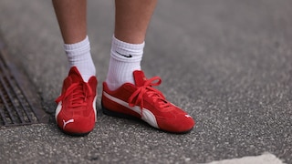 Einst ein Unisex-Schuh erobert der Puma Speedcat die Frauenfüße der Fashionistas