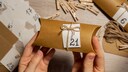 Adventskalender kann man kaufen oder einfach selbst machen.