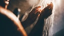 Ist eine kalte Dusche wirklich besser als eine heiße? STYLEBOOK fragte bei einer Dermatologin um Rat.