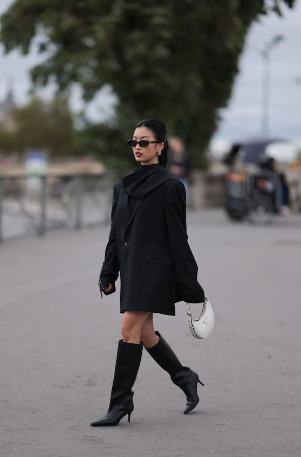 Kleid Stiefel Streetstyle