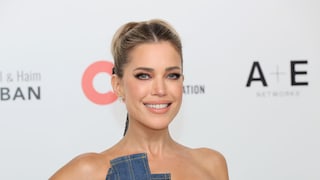Sylvie Meis im Jeans-Kleid bei Elton Johns AIDS Foundation