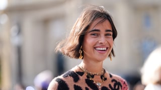 Der Bob ist ein wahrer Klassiker unter den Kurzhaarfrisuren – diese Saison wird er besonders gern als Little Bob getragen.