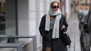 Stylish, ohne zu frieren? Mit der neuen, durchsichtigen Thermostrumpfhose gar kein Problem!