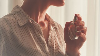 Pudrige Parfums eignen sich perfekt für den Alltag. Welche unsere Favoriten sind, lesen Sie hier.