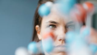 Frauen in der Wissenschaft werden auch in 2025 manchmal nicht für voll genommen – ein Phänomen was auch als „Matilda-Effekt“ bekannt ist